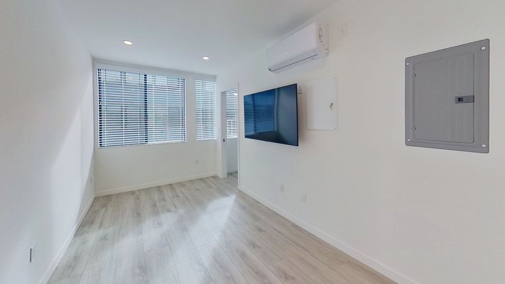 property for rent #15