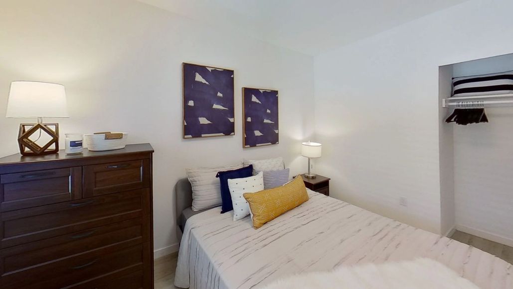 property for rent #13