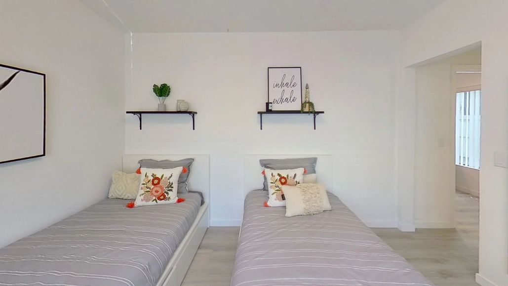 property for rent #15