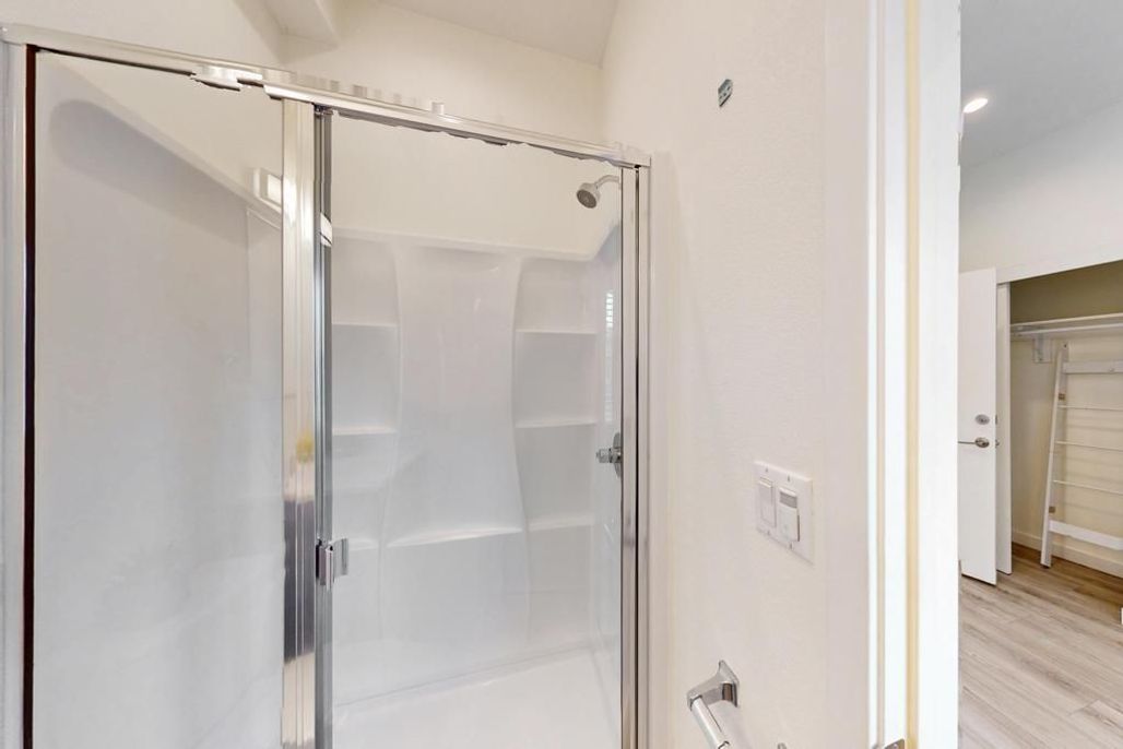 property for rent #17