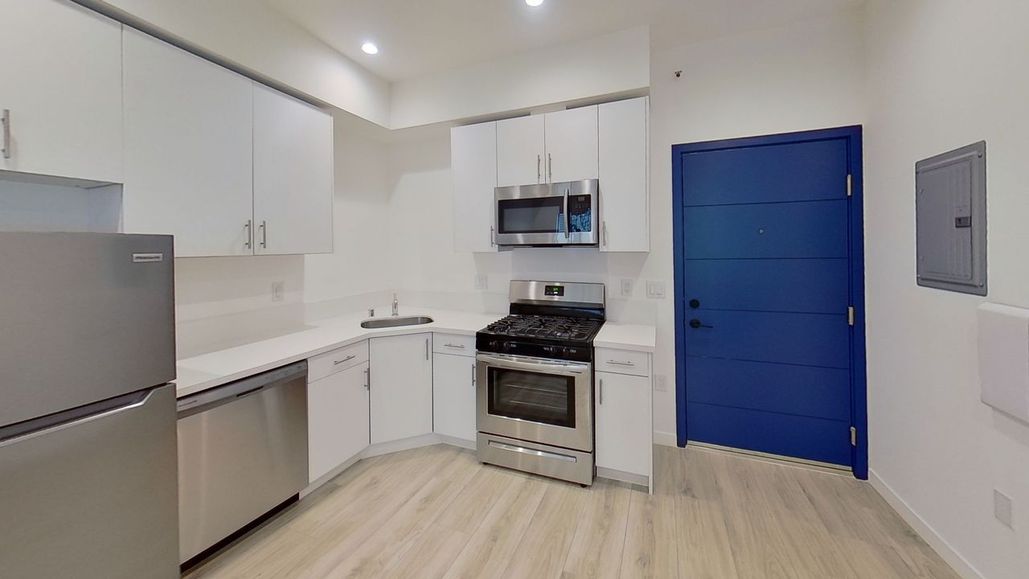 property for rent #16