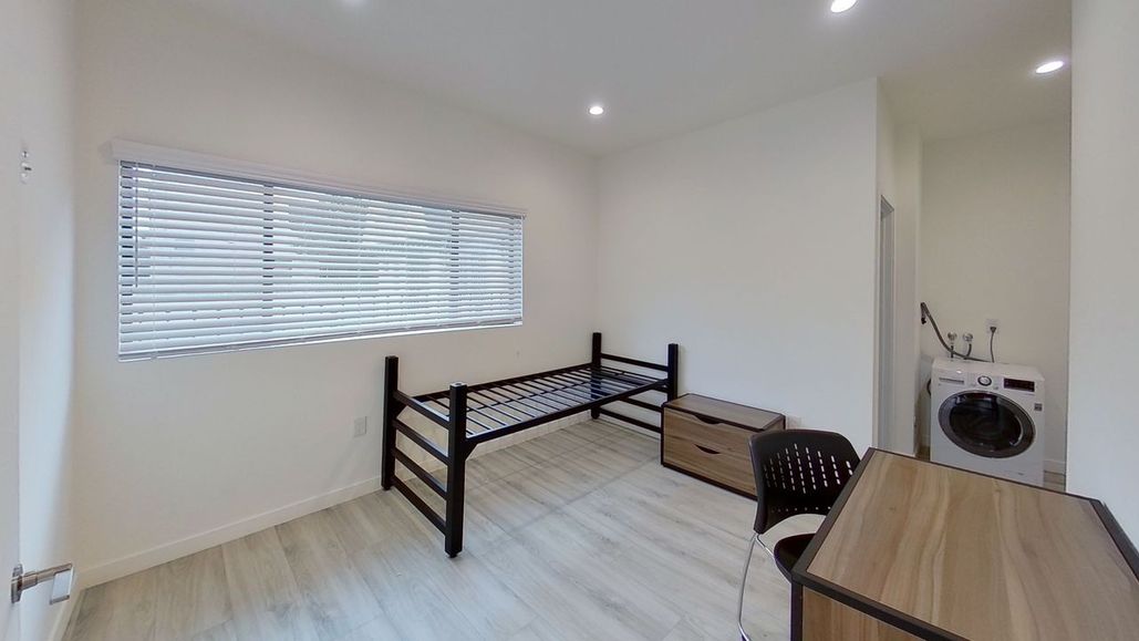 property for rent #12