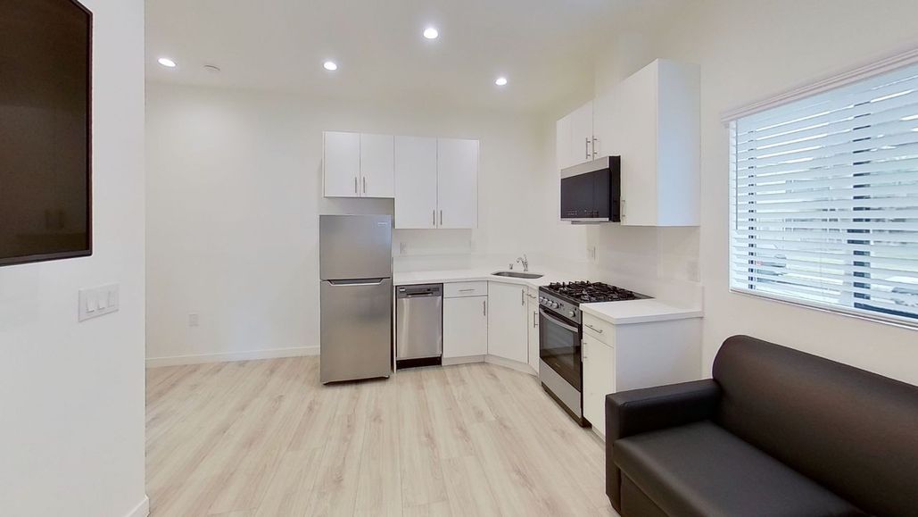 property for rent #13