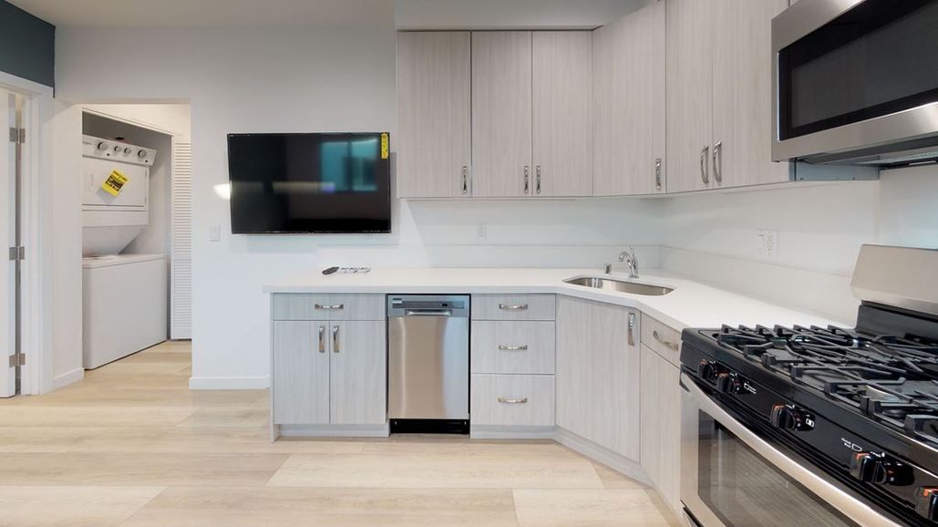 property for rent #9