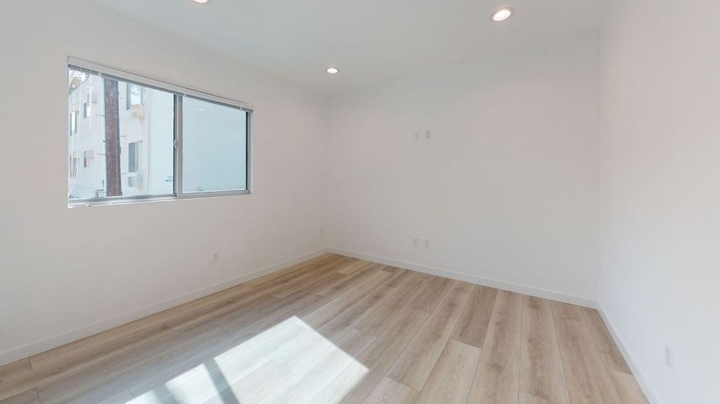 property for rent #22