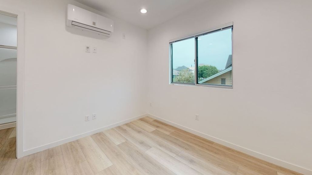 property for rent #17