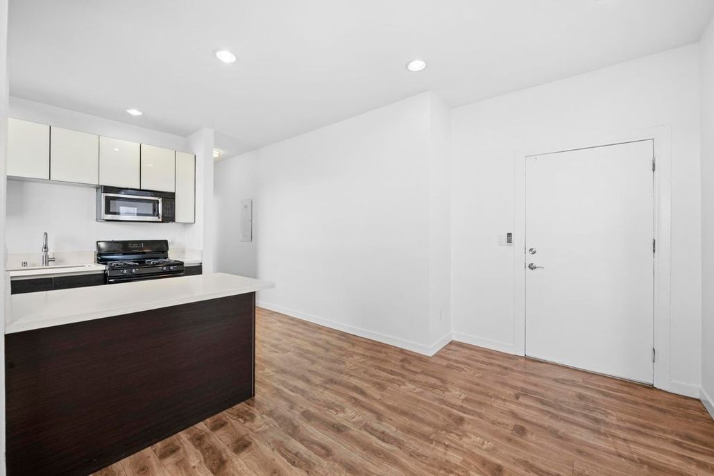 property for rent #57