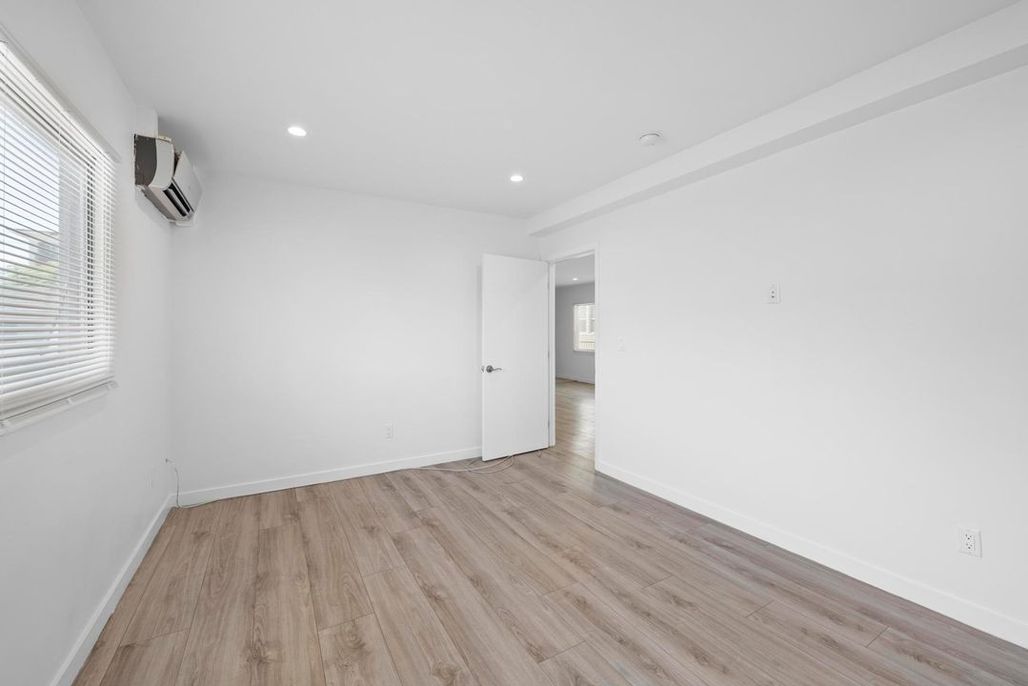 property for rent #44