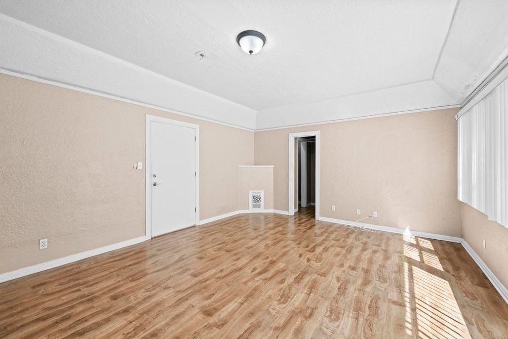 property for rent #53