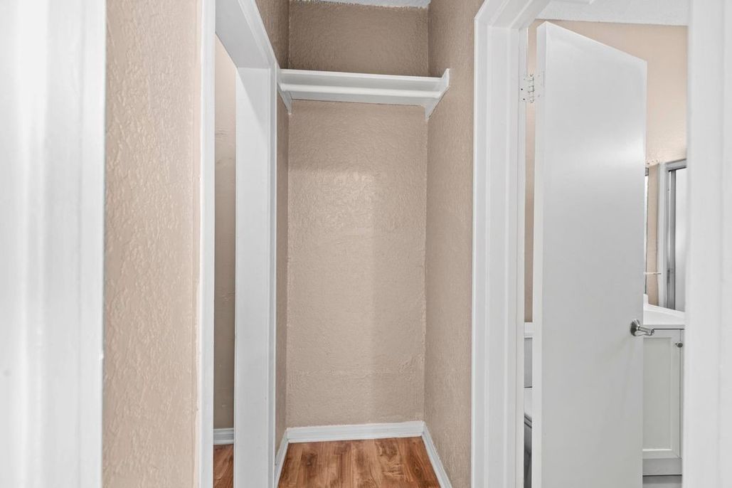 property for rent #54