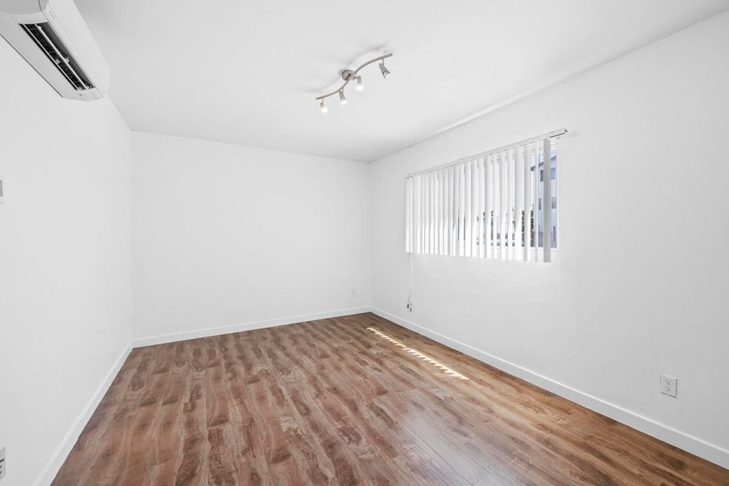 property for rent #23