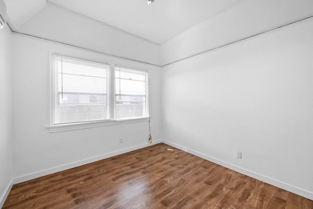 property for rent #65