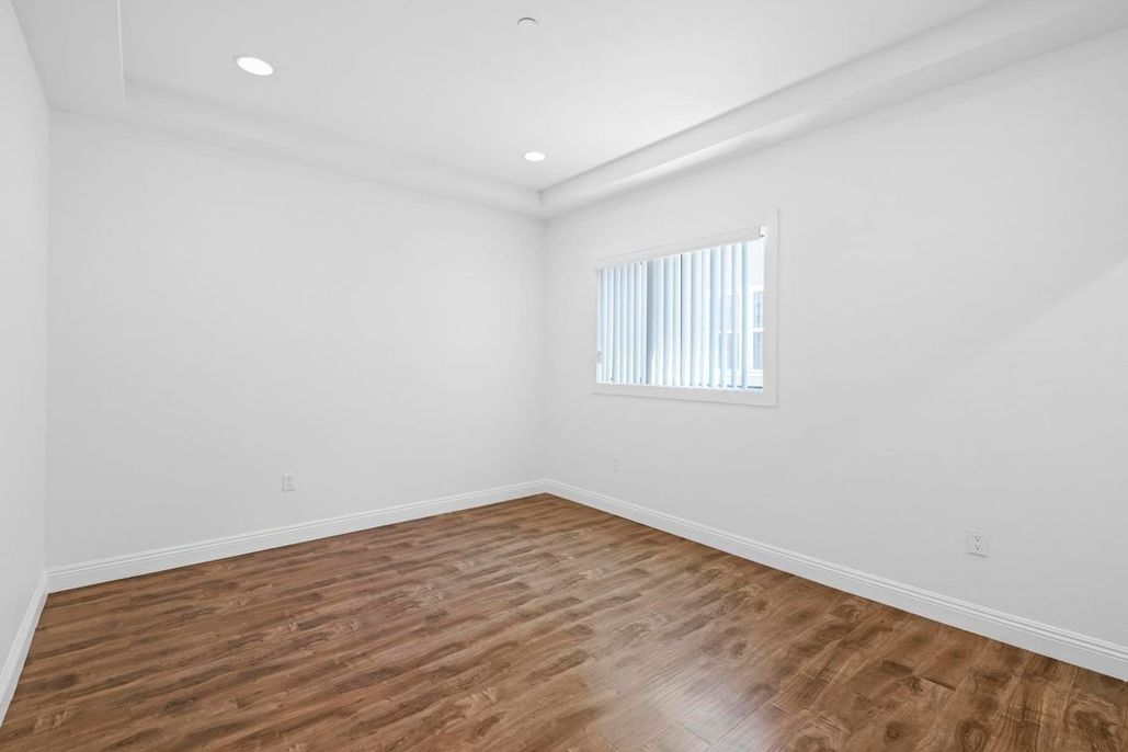 property for rent #76