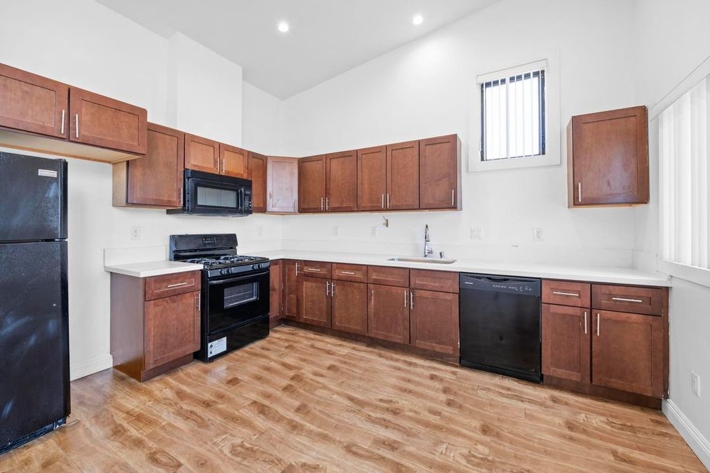 property for rent #69