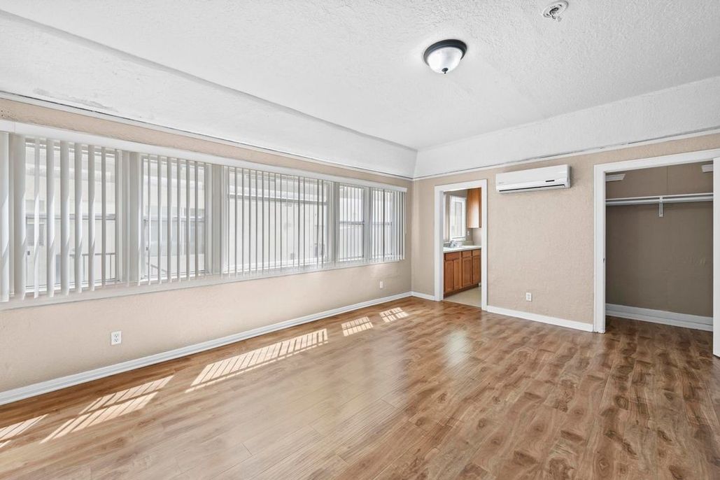 property for rent #49