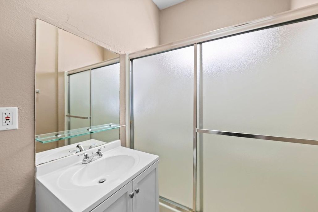 property for rent #56