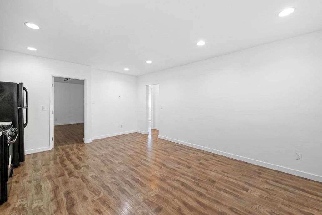 property for rent #3