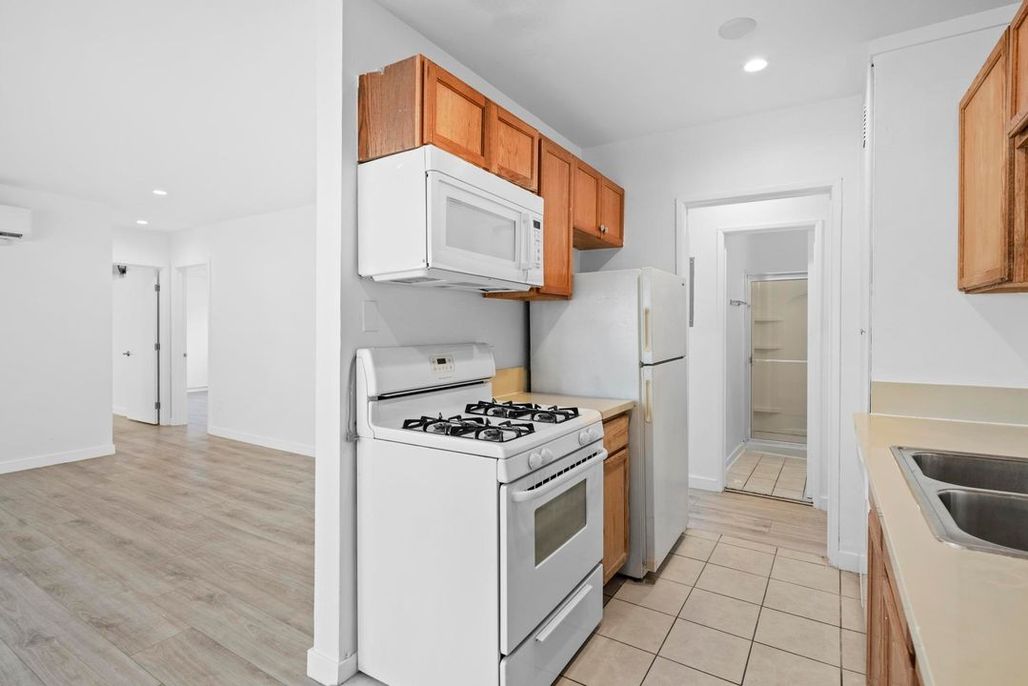 property for rent #35