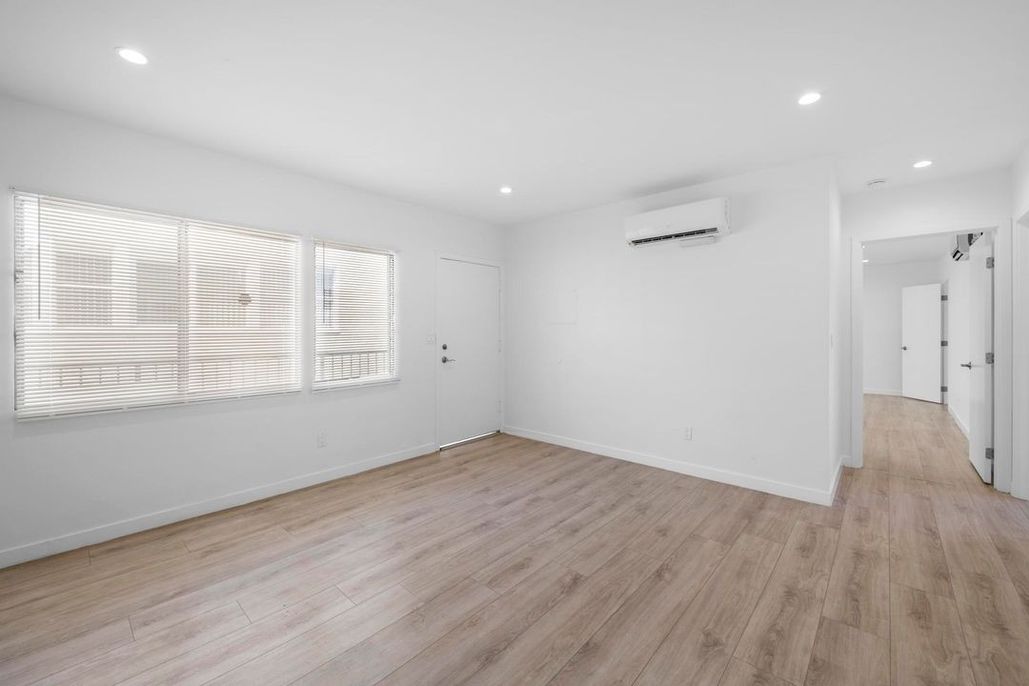 property for rent #32