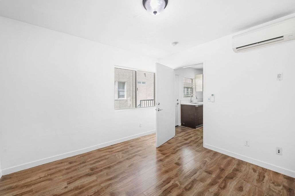 property for rent #22