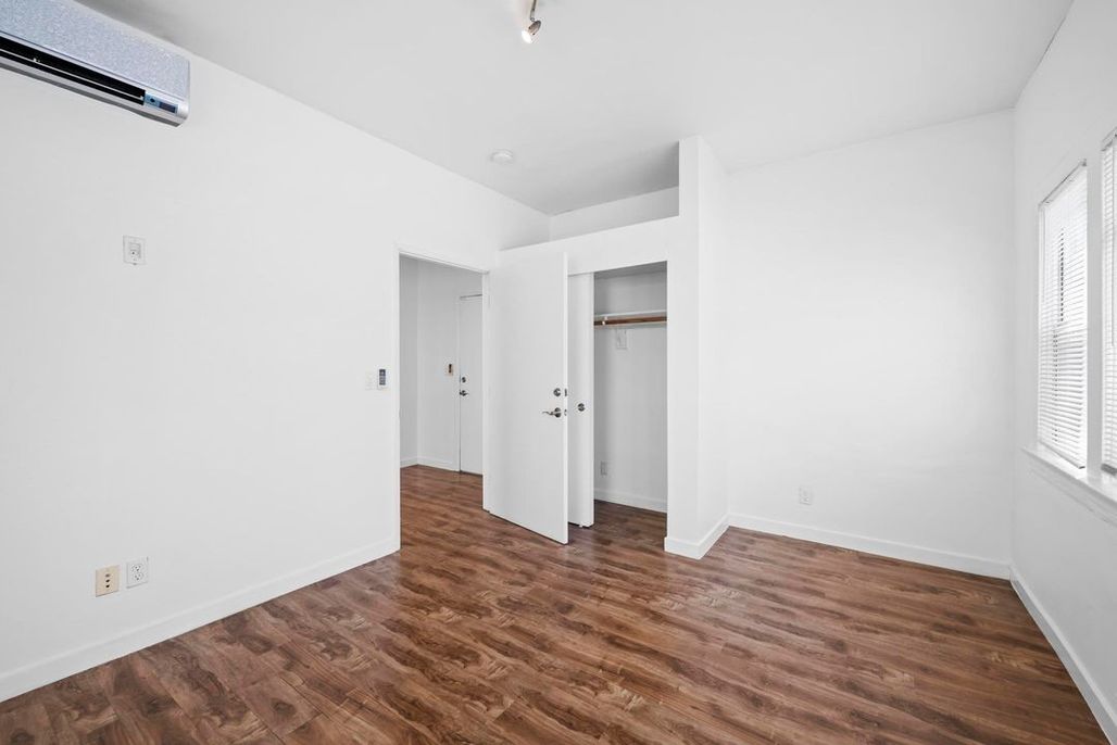 property for rent #61