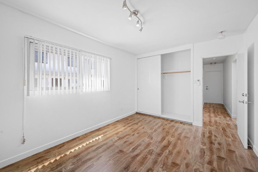 property for rent #25