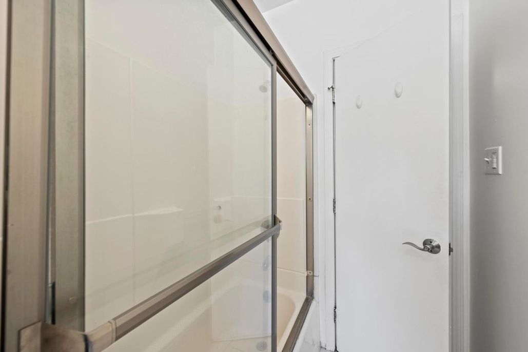 property for rent #20