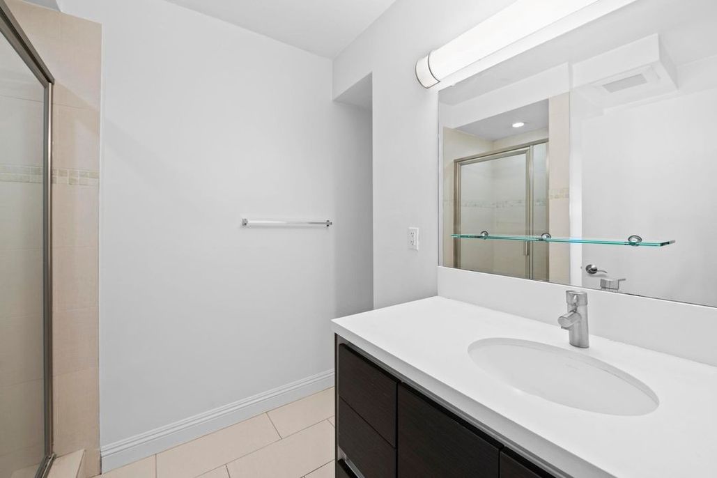 property for rent #19