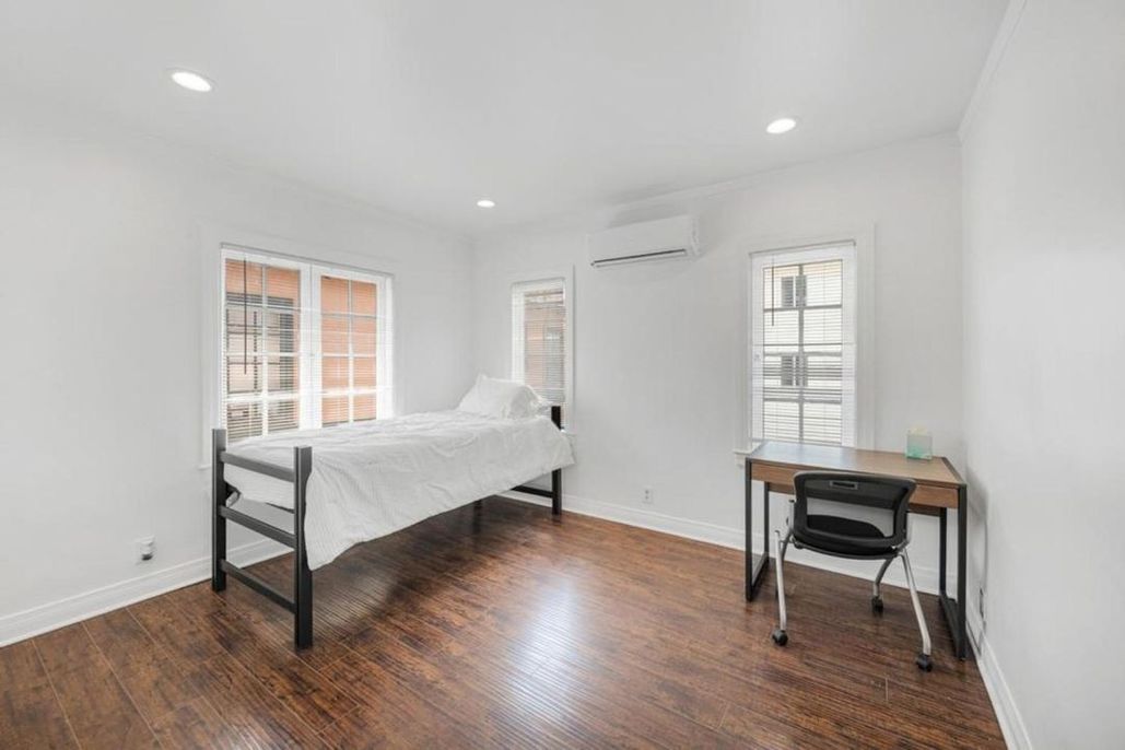 property for rent #12