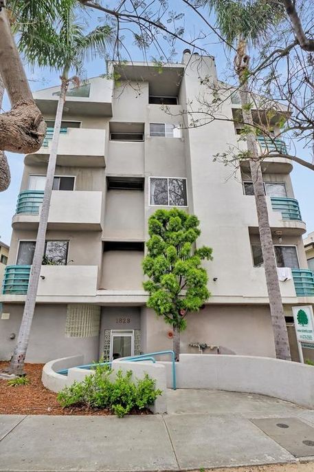 property for rent #1