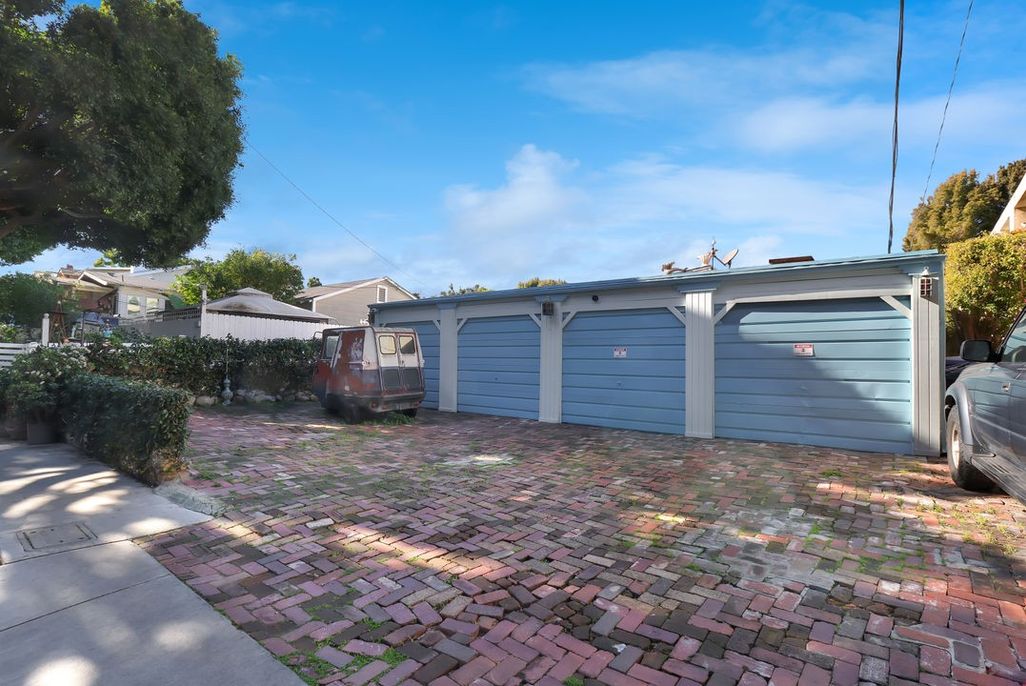 property for rent #1