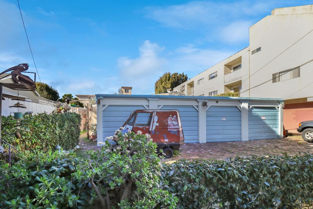 property for rent #1