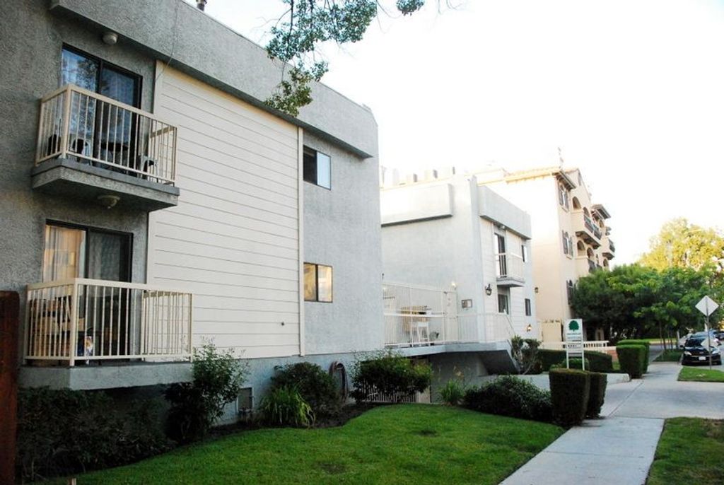 property for rent #1