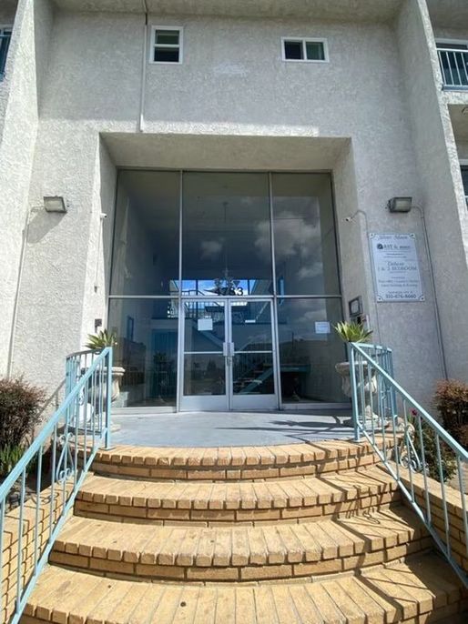 property for rent #1