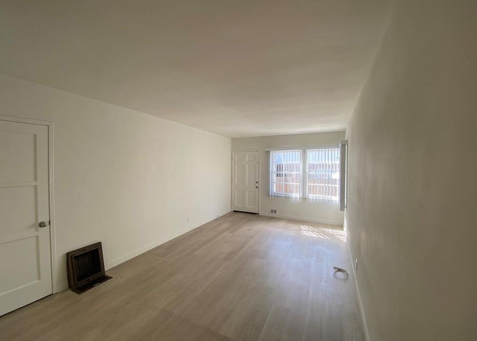 property for rent #3