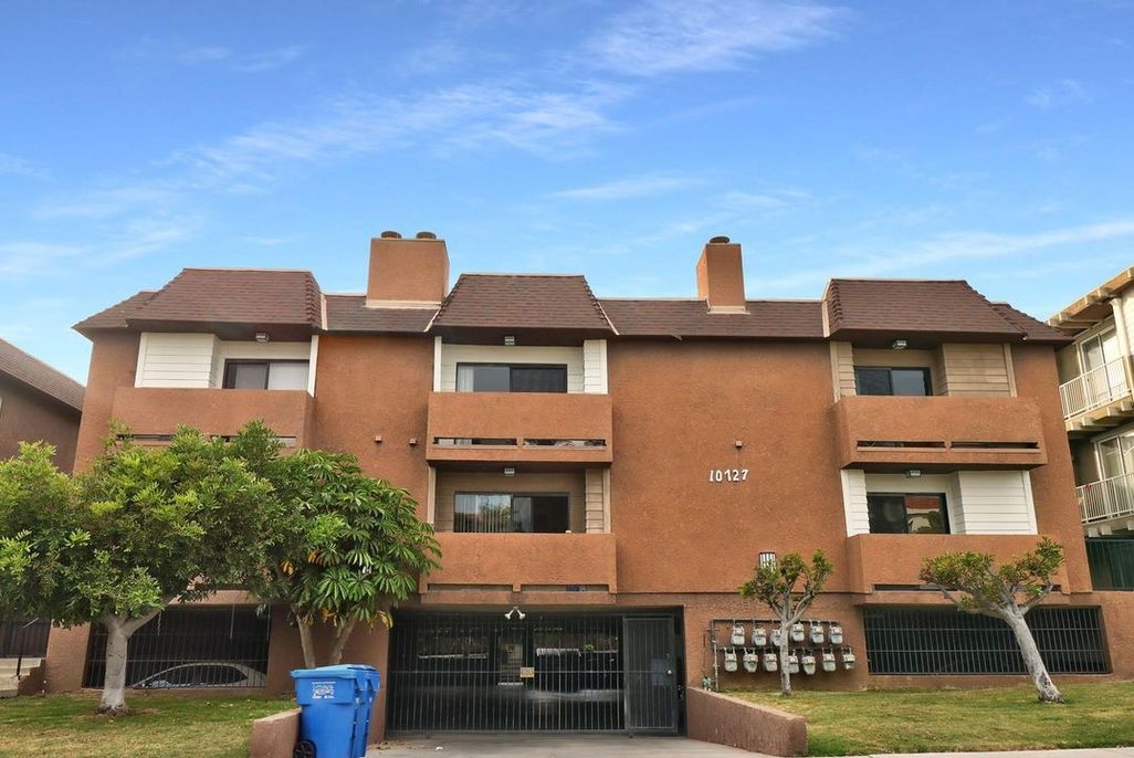 property for rent #1