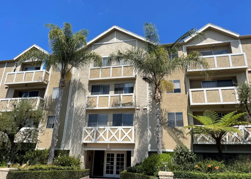 property for rent #1