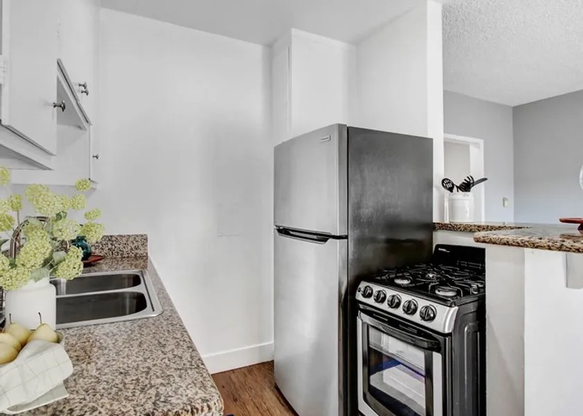 property for rent #1