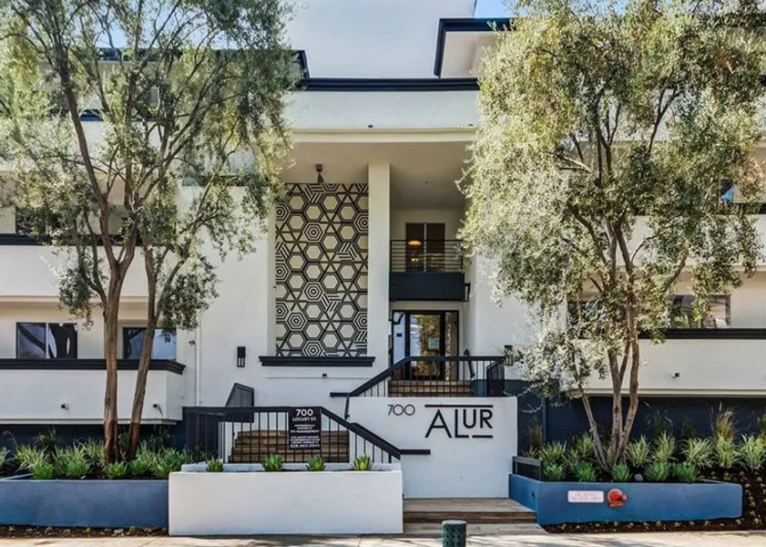 property for rent #1