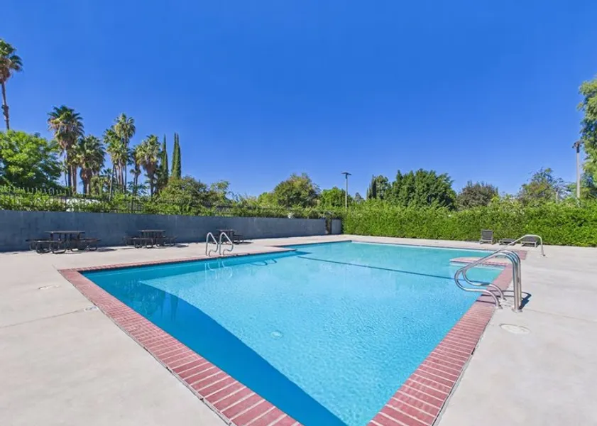 property for rent #1