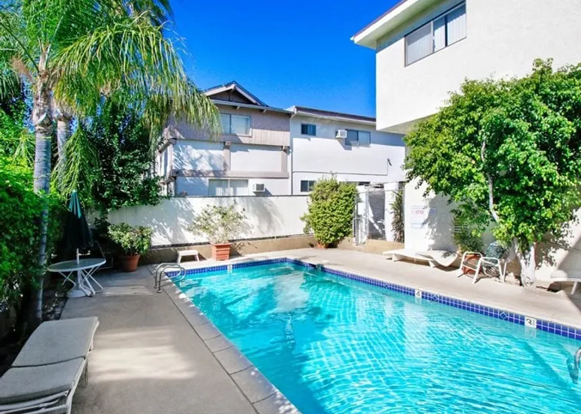 property for rent #1