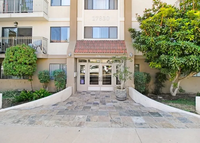 property for rent #1