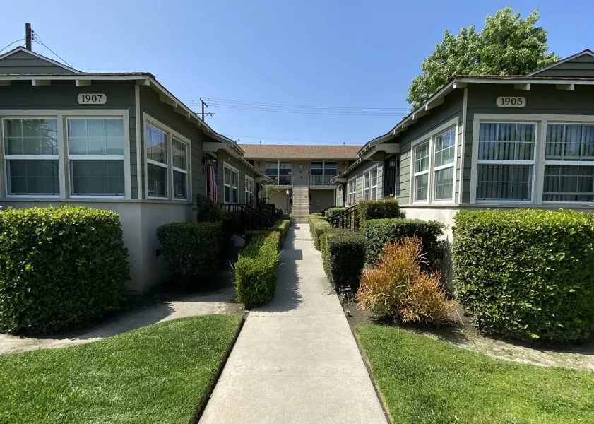 property for rent #1