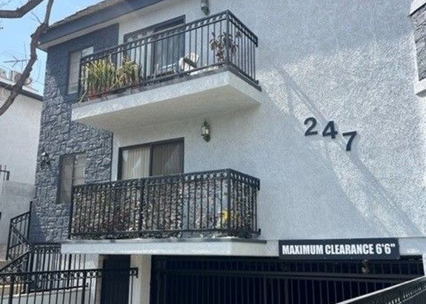 property for rent #1