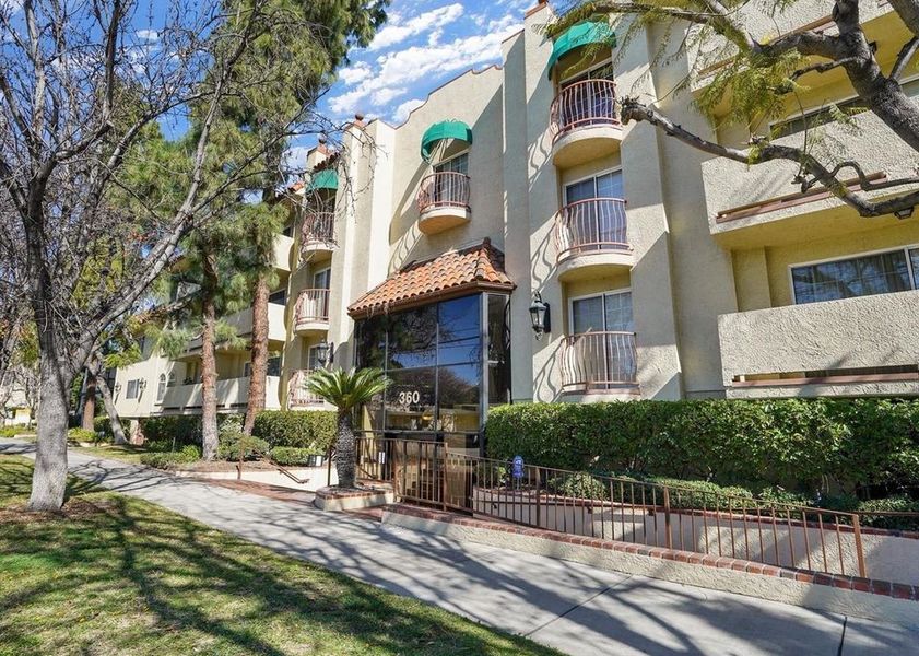 property for rent #1