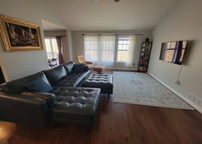 property for rent #1