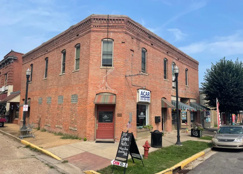 property for rent #1