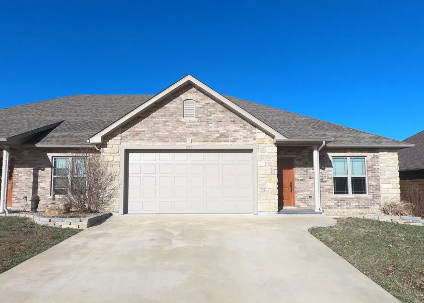 property for rent #1