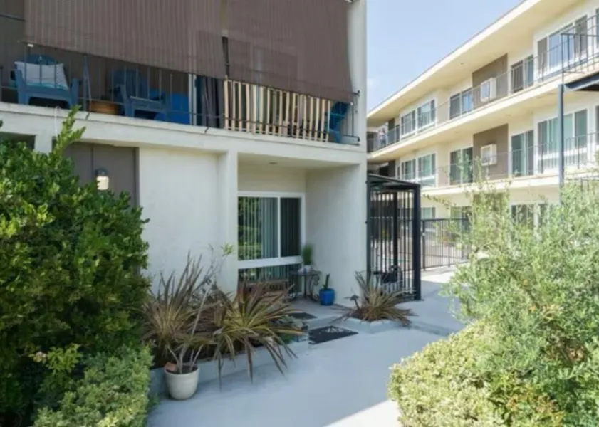 property for rent #1