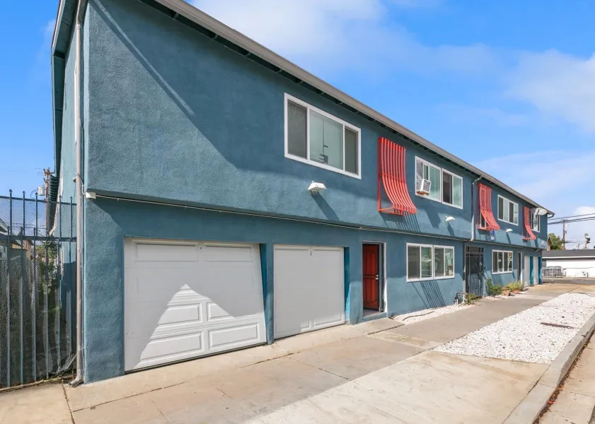 property for rent #1